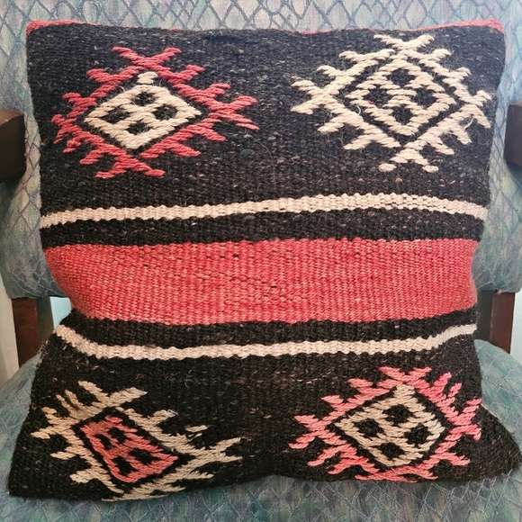 Aztec Striped Turkish Pillow - Breeze of Anatolia - Picture 2 of 5